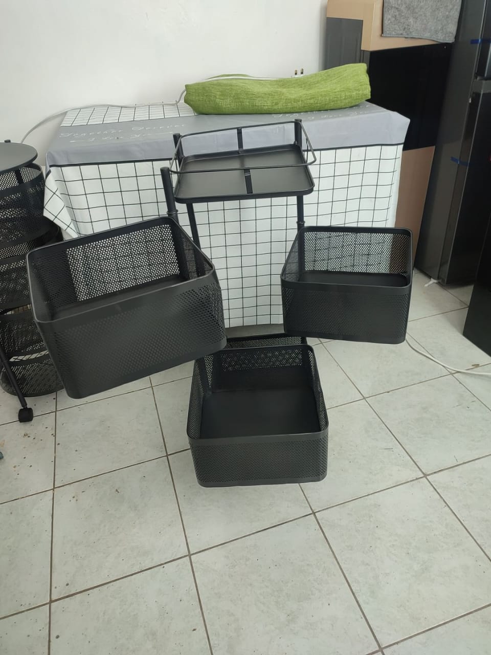 3-Tier Square Design Rotating Fruit & Vegetable Rack