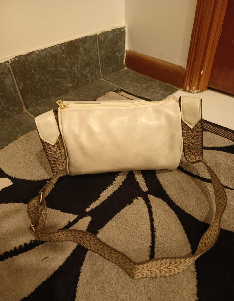 Vintage Boston Women’s Sling Bag