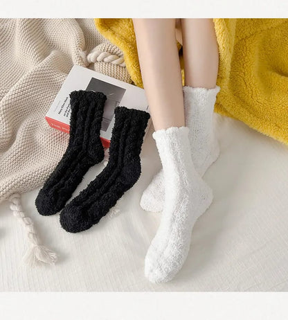 Women’s Winter Fleece & Fuzzy Socks