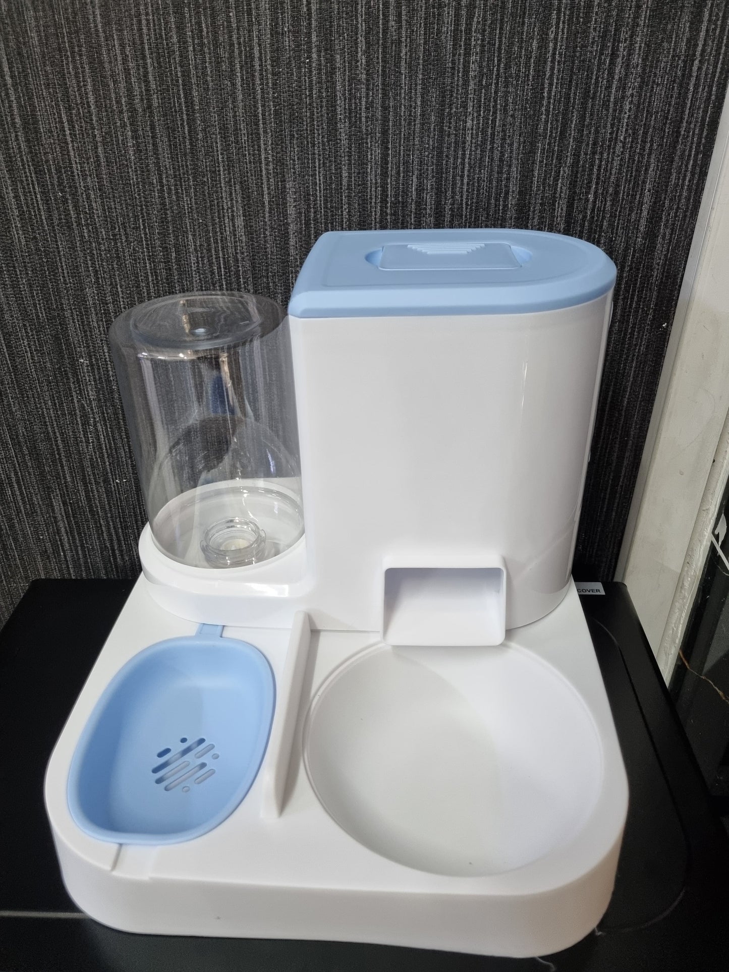 2-in-1 Automatic Pet Food Dispenser
