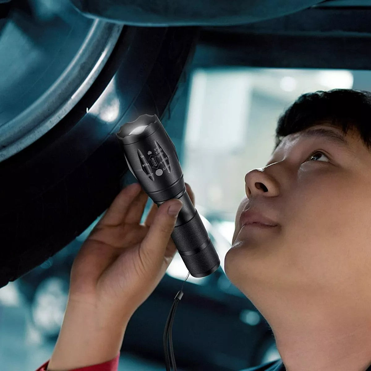 Super Bright Tactical LED Flashlight – Zoomable Torch (3 Modes) 🔦