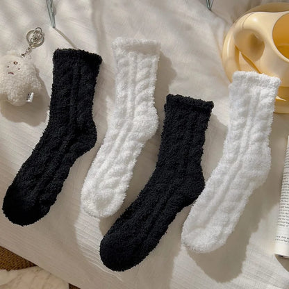 Women’s Winter Fleece & Fuzzy Socks