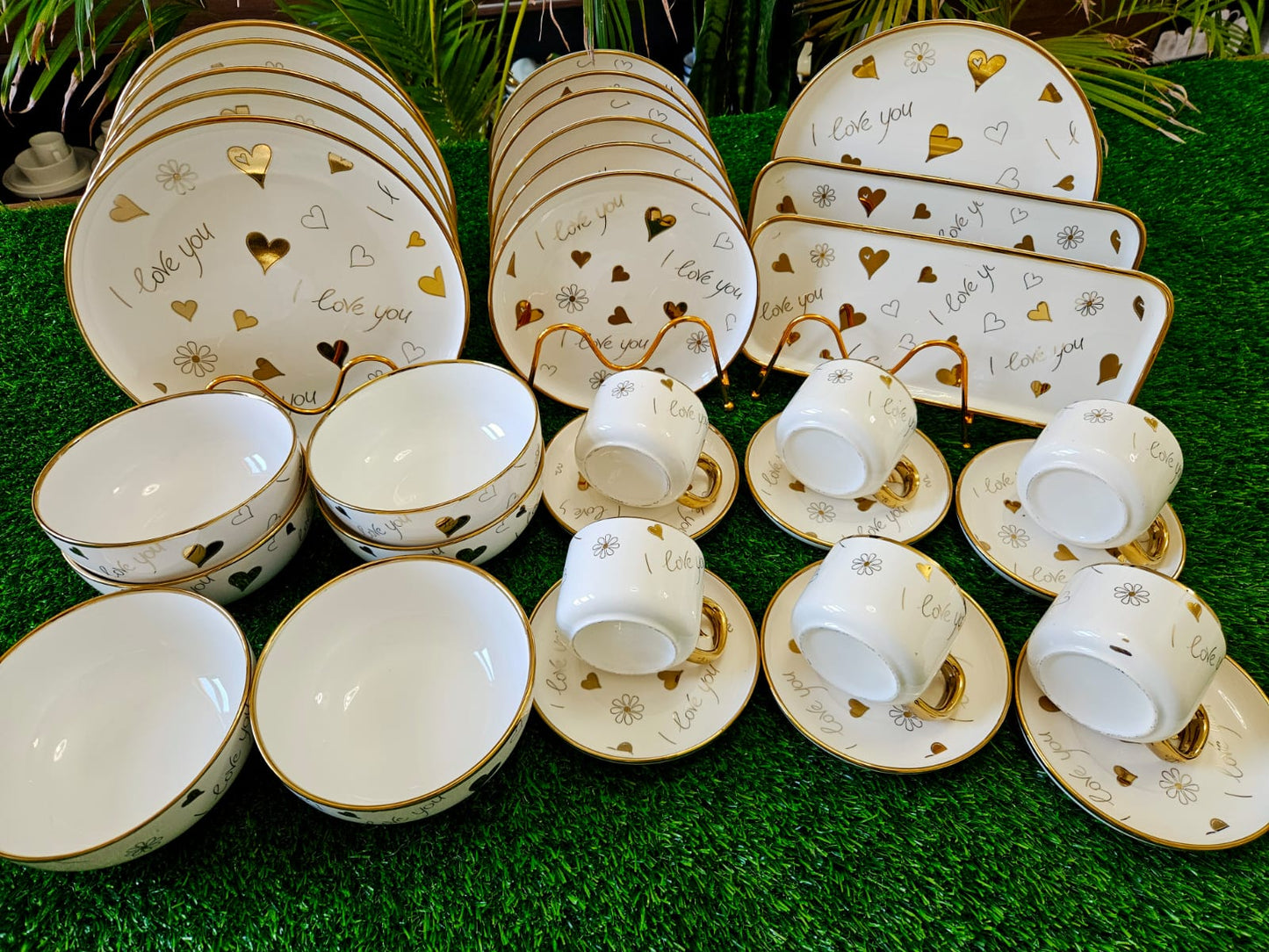 32pcs  Elegant Porcelain Dinner Set
