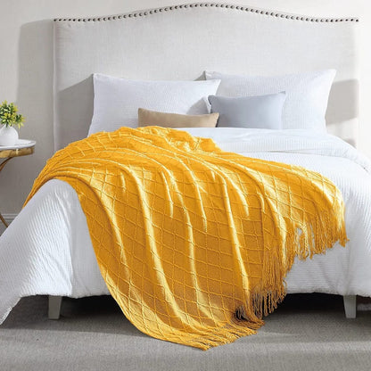 High-Quality Knitted Throw Blankets With Tassels