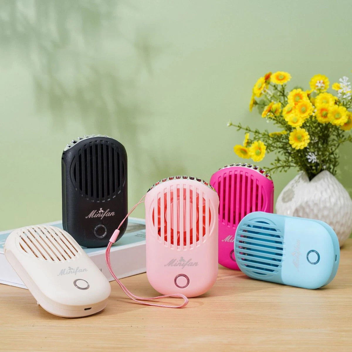 Beauty Eyelash Fan / Mini Makeup Fan