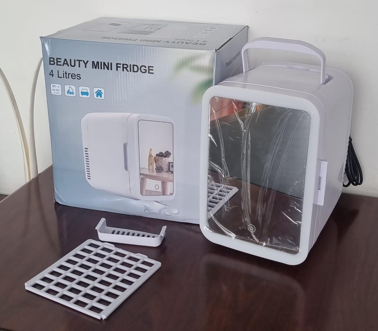 4L Portable Beauty Car Fridge