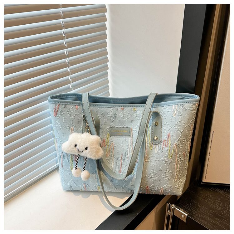 Stripped Cloud Tote Bag With Teddy Charms