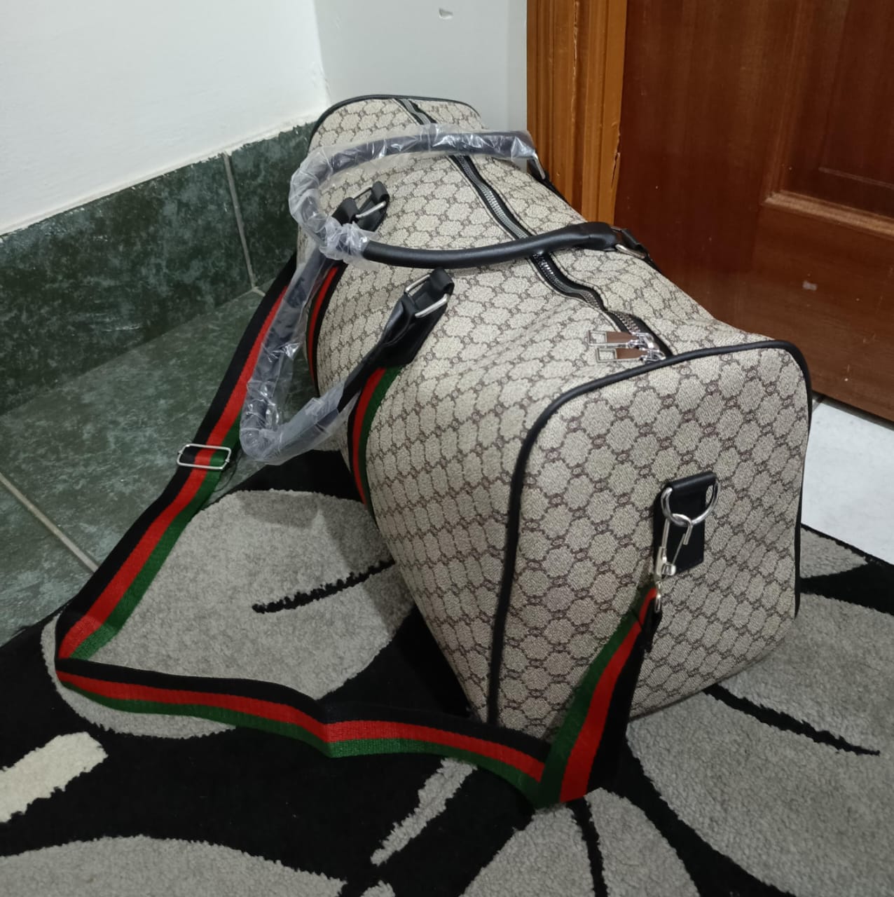 High-Quality Vintage Duffle & Travel Bag